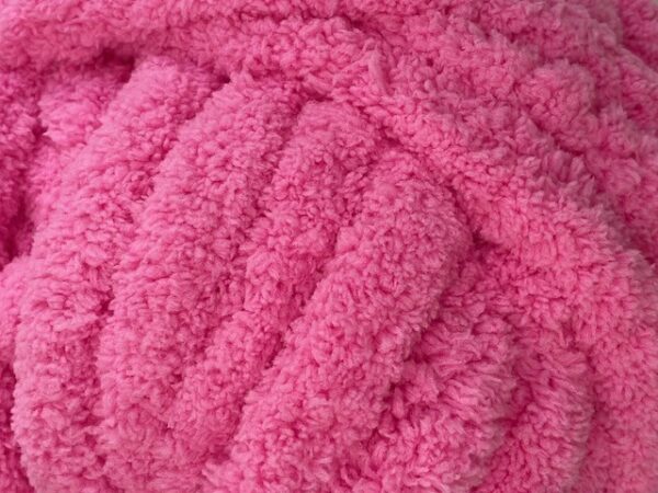 Chunky-Chenille-Yarn-CandyPink-2