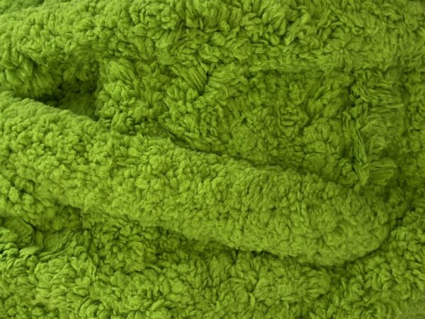 Chunky-Chenille-Yarn-GrassGreen2