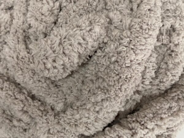 Chunky-Chenille-Yarn-IceGrey-2