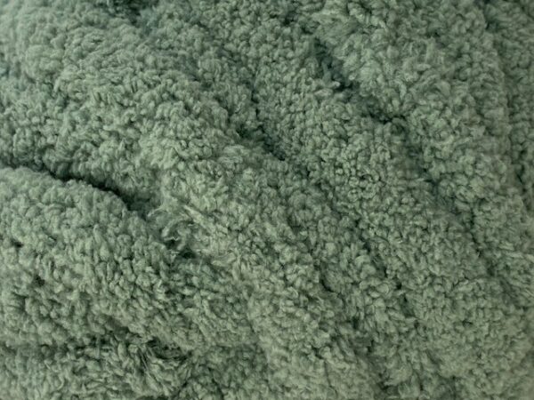 Chunky-Chenille-Yarn-Moss-2