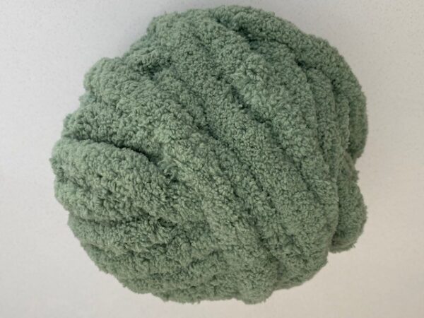 Chunky-Chenille-Yarn-Moss