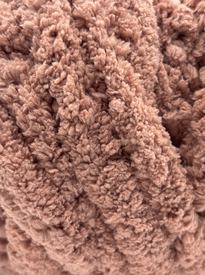 Chunky Chenille Yarn Darker Rose - Image 2