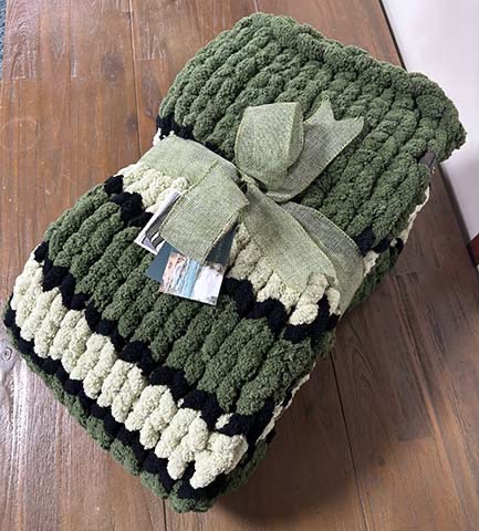 Lap Blanket Forest - Image 2