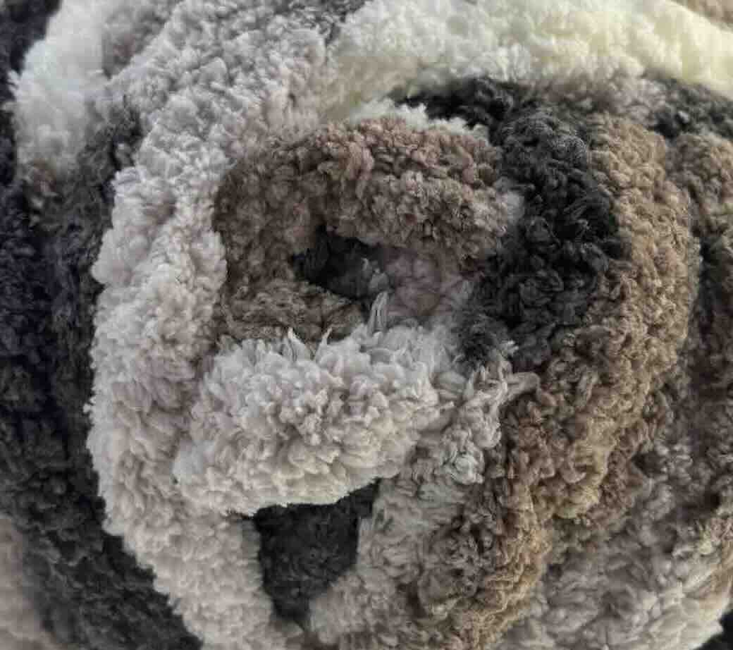 Chunky Chenille Yarn Night Mix - Image 2